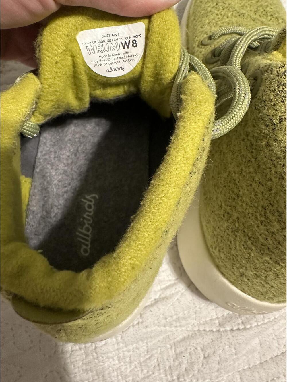 EUC Allbirds Women's Wool Runner-Up Mizzles - Hazy Lime - Size 8 Women's - Picture 5 of 6